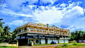 Отель Ocean Crest Hotel  Colva